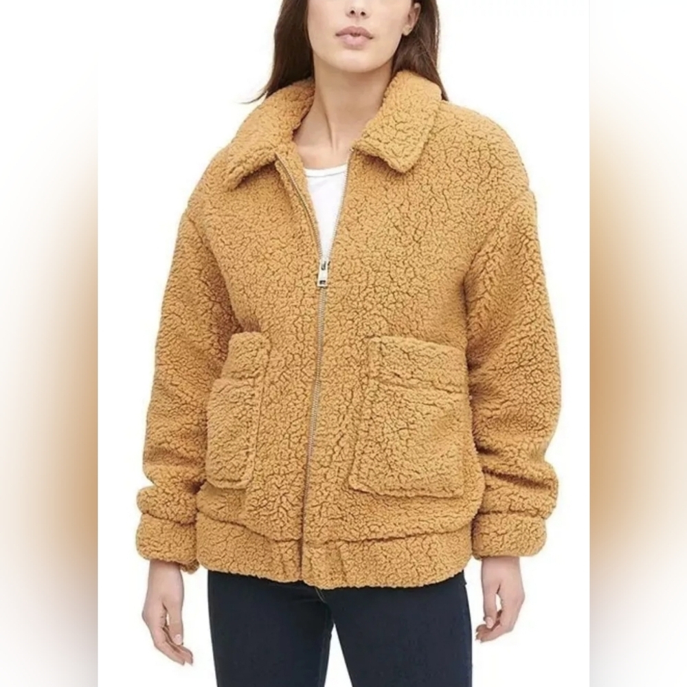 Levi's Women's Soft Sherpa Oversized Zip-Up Teddy… - image 2